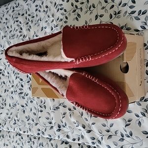 NIB Koolaburra by Ugg